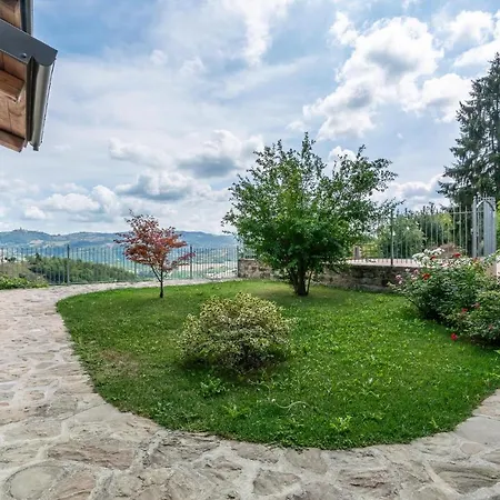 4 Bedroom Nice In Holiday home